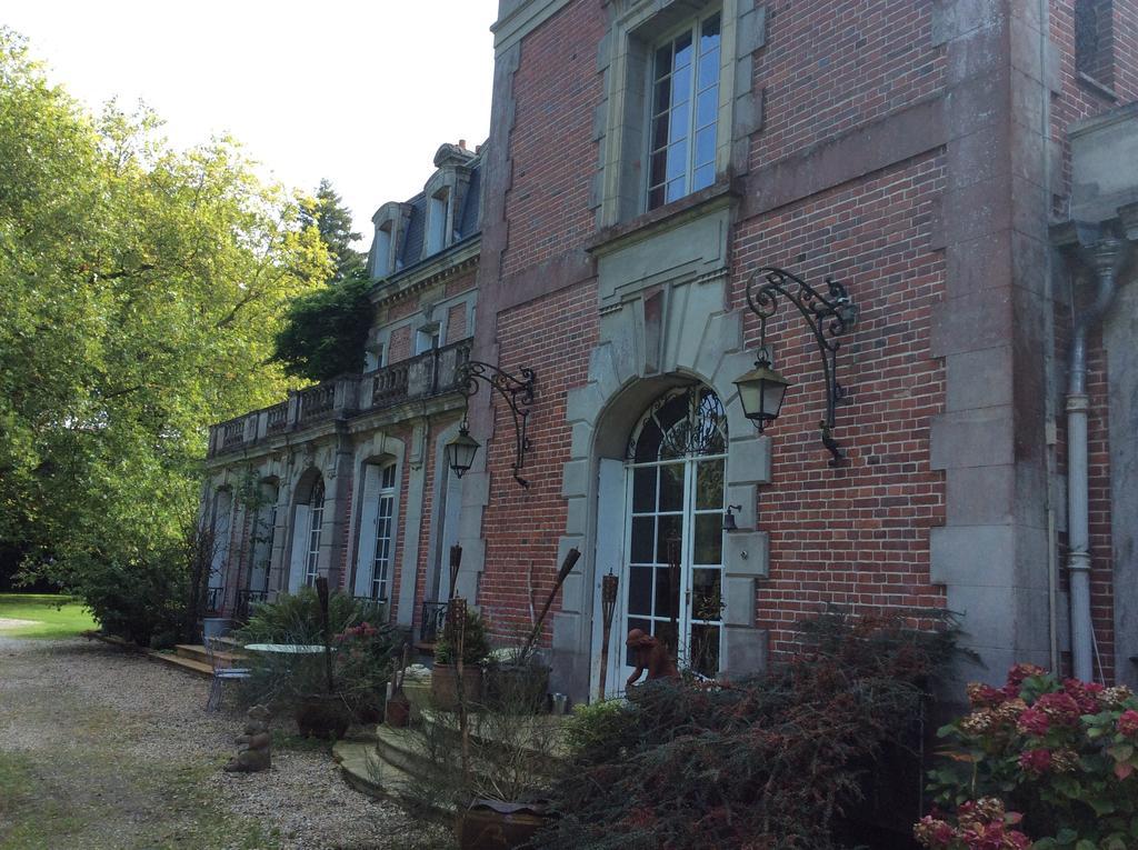 לינה וארוחת בוקר Chateau De Bertreville מראה חיצוני תמונה