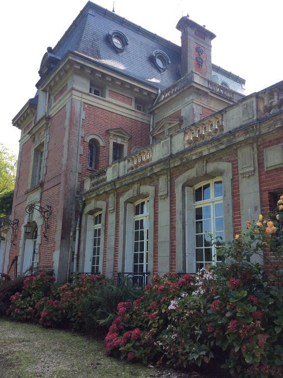 לינה וארוחת בוקר Chateau De Bertreville מראה חיצוני תמונה