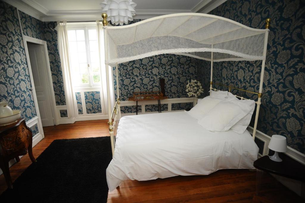 לינה וארוחת בוקר Chateau De Bertreville מראה חיצוני תמונה