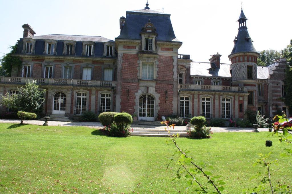לינה וארוחת בוקר Chateau De Bertreville מראה חיצוני תמונה
